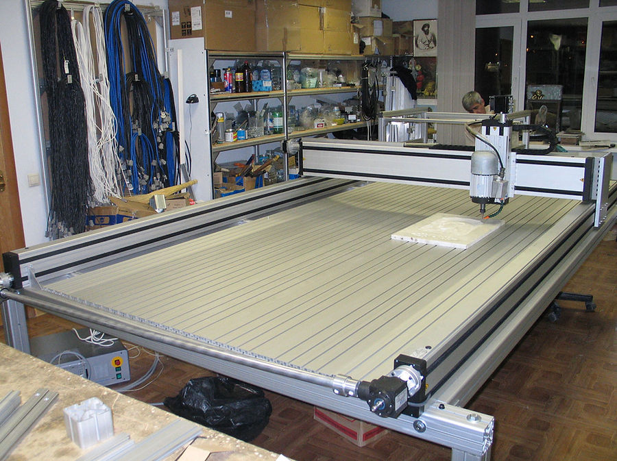 Фрезерные станки в работе