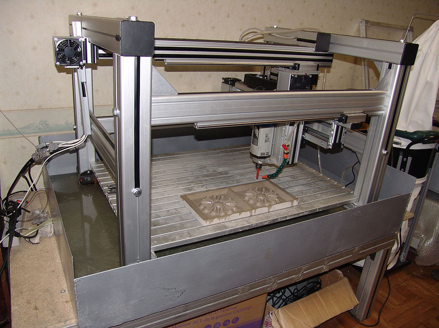 Фрезерные станки в работе